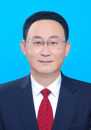 杨　军：杨　军